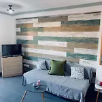 アパート Perfect For Exploring Local Areas And トレビエハ