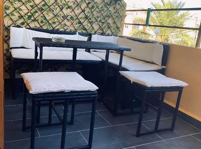 Perfect For Exploring Local Areas And Apartment