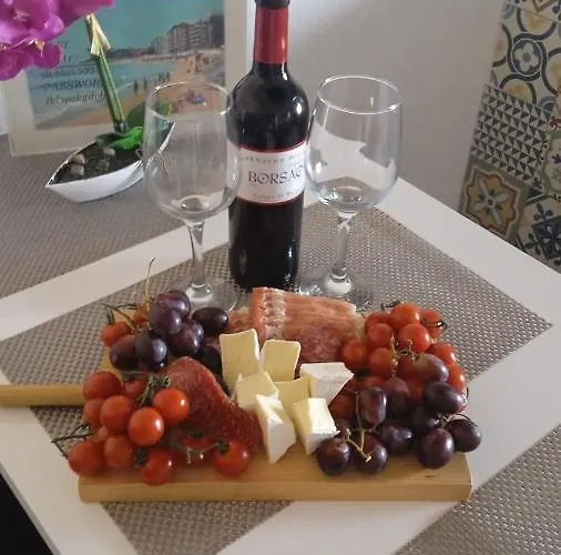 Apartment Perfect For Exploring Local Areas And *